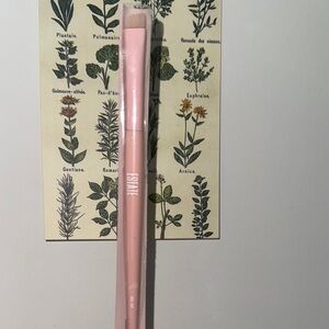 NWT Estate angled eyeliner  brush